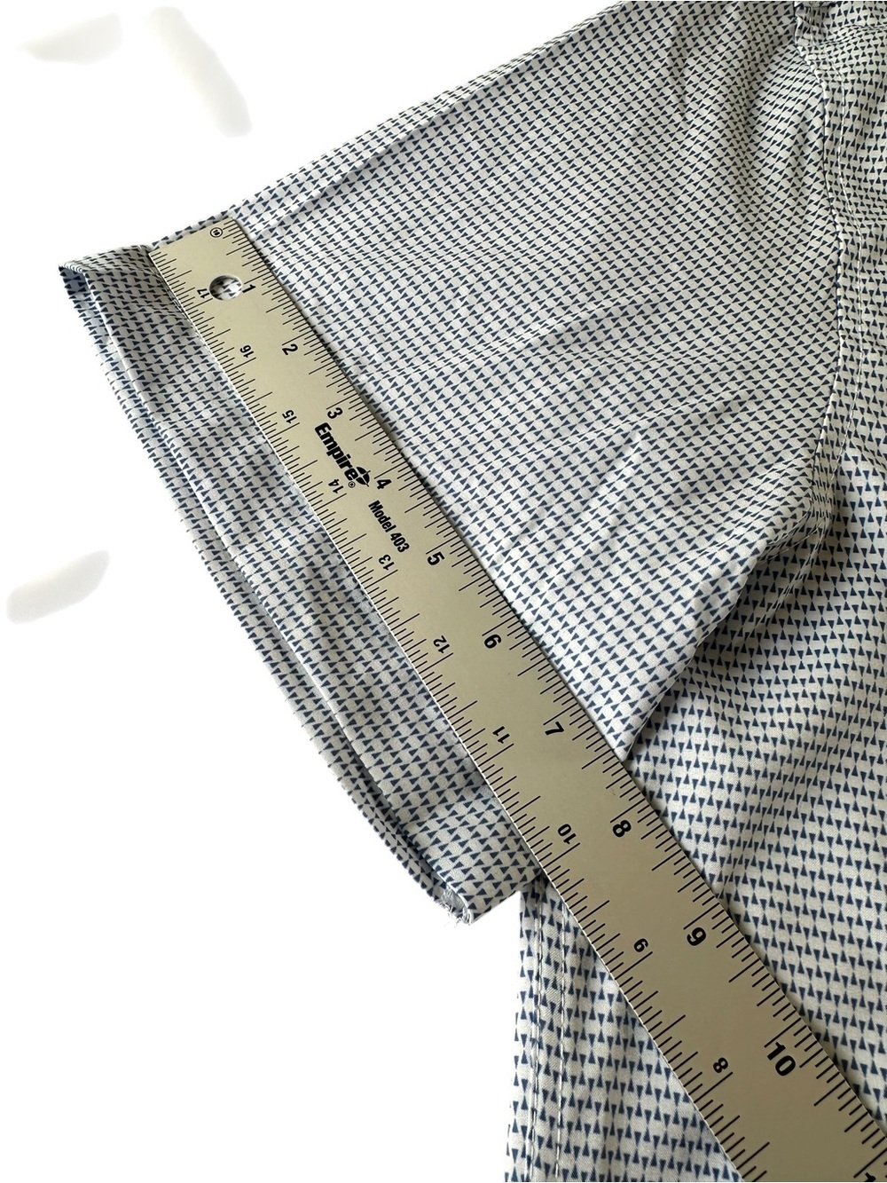 Michael Strahan Short-Sleeve Button-Down Shirt in Navy and White - Men’s Large - Picture 7 of 7